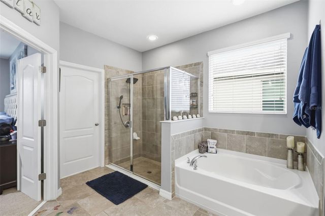 737 E VICTORIA TRAILS BOULEVARD, Deland, FL 32724