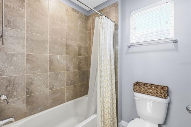 737 E VICTORIA TRAILS BOULEVARD, Deland, FL 32724