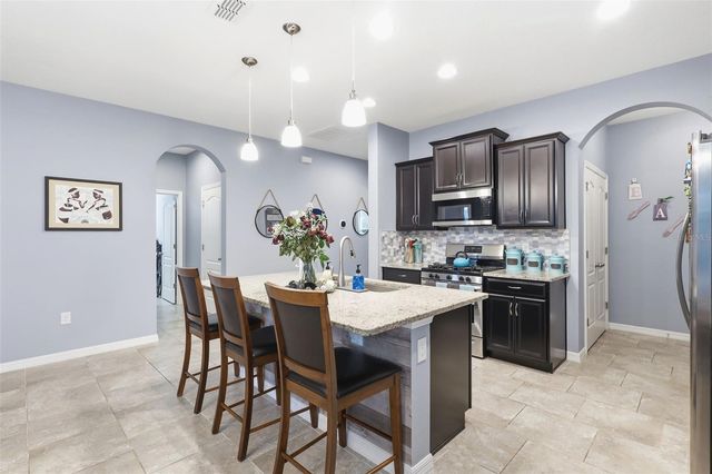 737 E VICTORIA TRAILS BOULEVARD, Deland, FL 32724