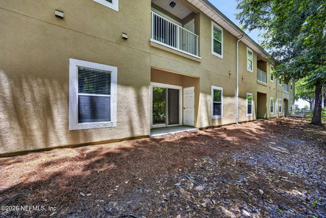 6111 MAGGIES Circle 104, Jacksonville, FL 32244