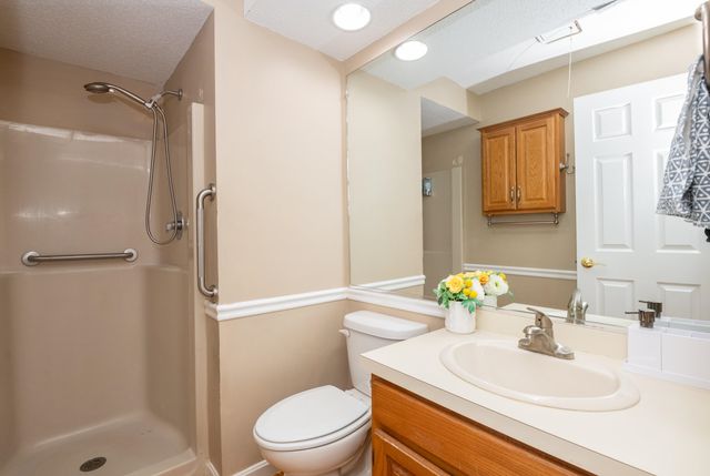 50 Brookside Dr Apt O5, Exeter, NH 03833