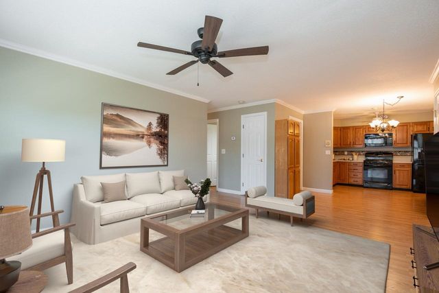 50 Brookside Dr Apt O5, Exeter, NH 03833