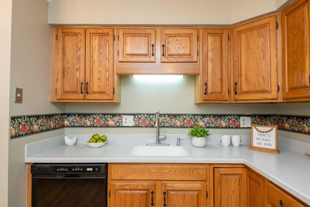 50 Brookside Dr Apt O5, Exeter, NH 03833