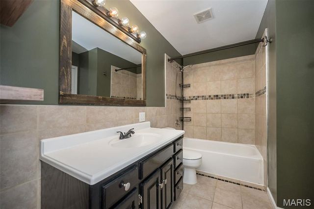 2532 Wellesley Drive, Unincorporated, MO 63049