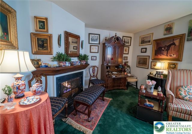 1880 Bent Pine Hill, Upper Macungie Twp, PA 18051