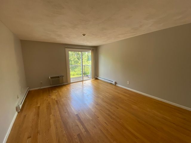 55 Elmwood Park 4, Quincy, MA 02170