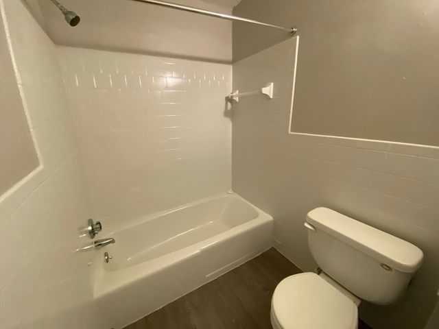 55 Elmwood Park 4, Quincy, MA 02170