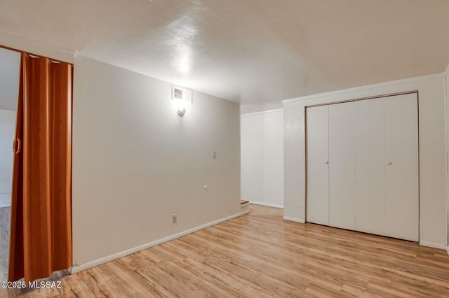 1238 S Camino Seco, Tucson, AZ 85710