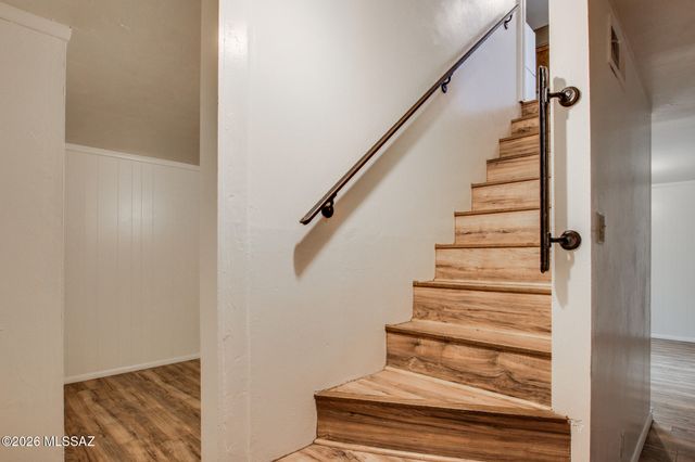 1238 S Camino Seco, Tucson, AZ 85710