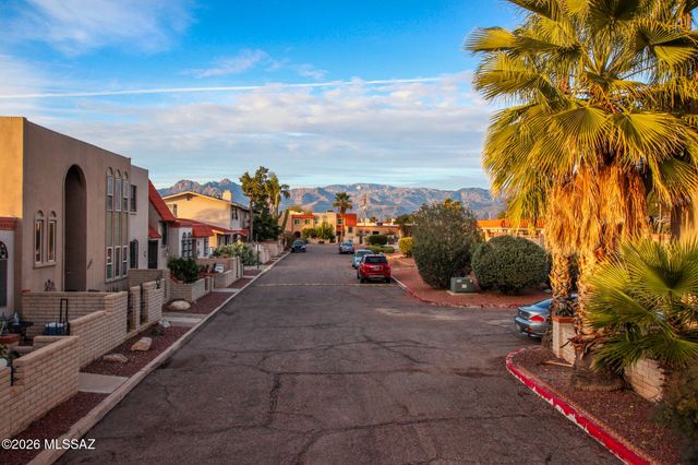 1238 S Camino Seco, Tucson, AZ 85710