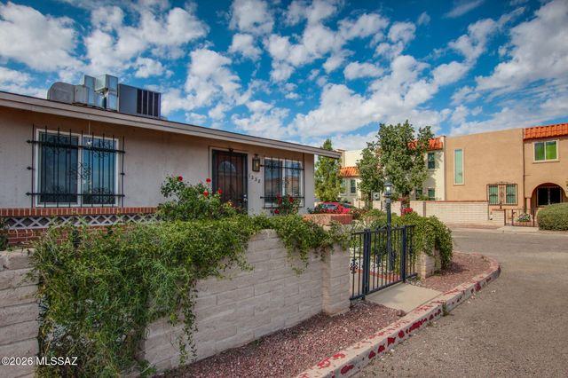 1238 S Camino Seco, Tucson, AZ 85710
