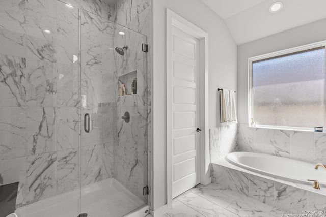 1521 ESCARPMENT, New Braunfels, TX 78132