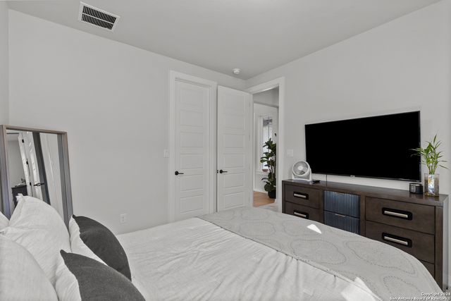 1521 ESCARPMENT, New Braunfels, TX 78132