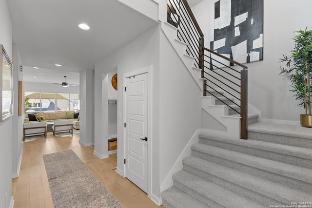 1521 ESCARPMENT, New Braunfels, TX 78132