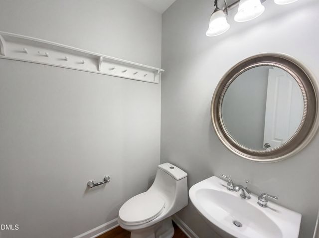 213 Cross Oaks Place, Holly Springs, NC 27540