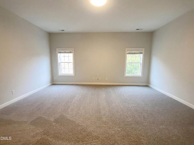 213 Cross Oaks Place, Holly Springs, NC 27540