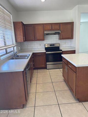 9940 E Medina Avenue, Mesa, AZ 85209