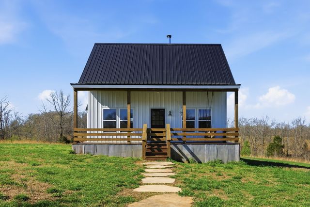 181 Ramah Rd, Leoma, TN 38468