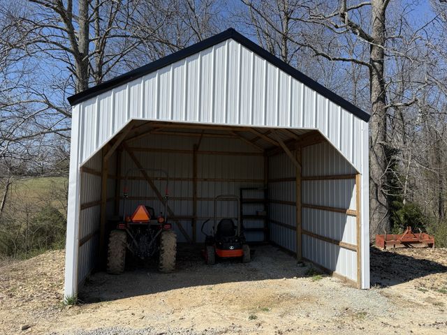 181 Ramah Rd, Leoma, TN 38468