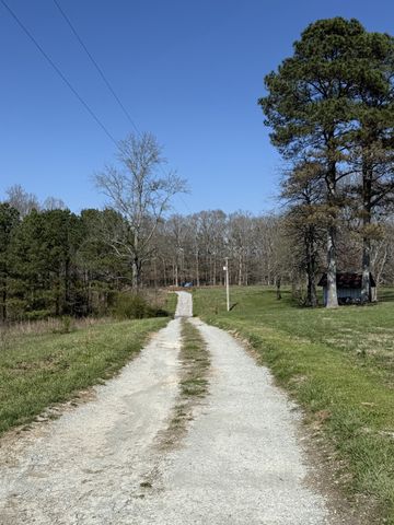 181 Ramah Rd, Leoma, TN 38468