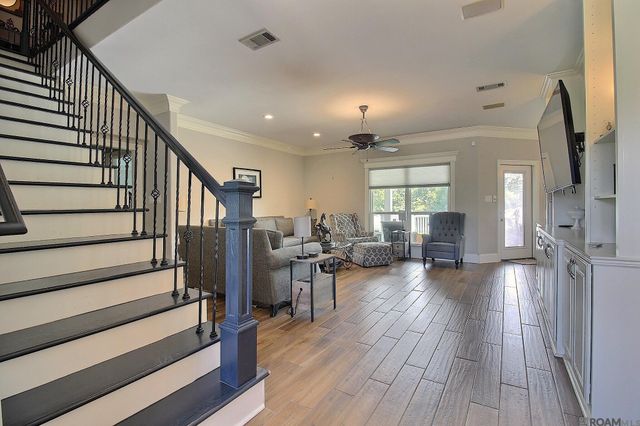 12578 N Lakeshore Dr, Walker, LA 70785