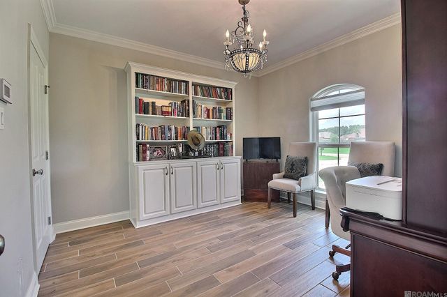 12578 N Lakeshore Dr, Walker, LA 70785