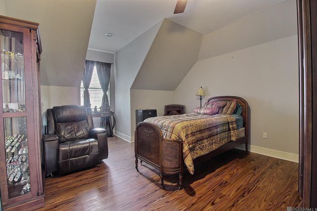 12578 N Lakeshore Dr, Walker, LA 70785