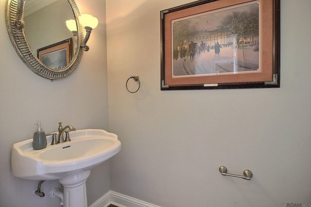 12578 N Lakeshore Dr, Walker, LA 70785