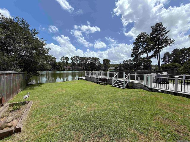12578 N Lakeshore Dr, Walker, LA 70785