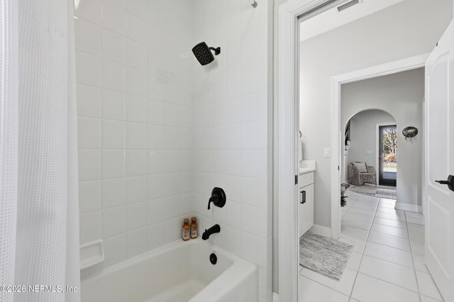 9028 HECKSCHER Drive, Jacksonville, FL 32226