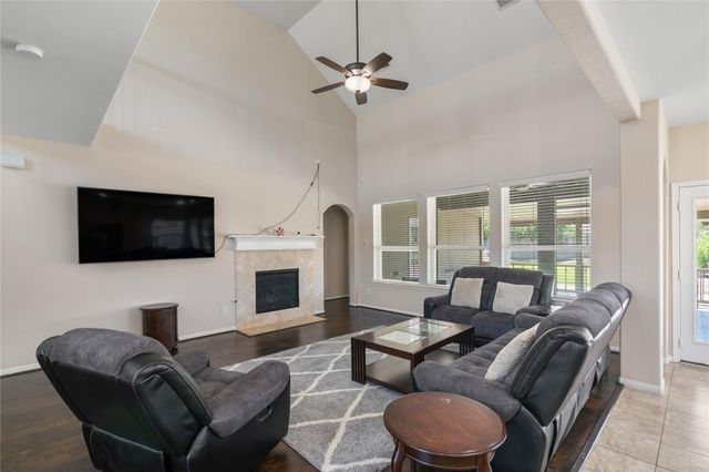 13315 Edison Trace Lane, Tomball, TX 77377