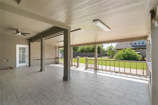 13315 Edison Trace Lane, Tomball, TX 77377