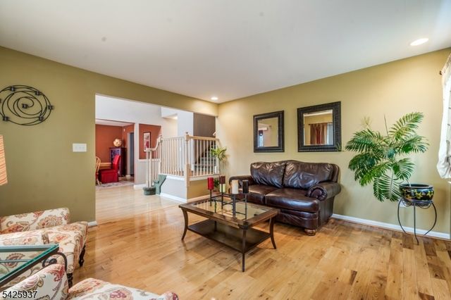 82 Nostrand Rd, Hillsborough Twp., NJ 08844