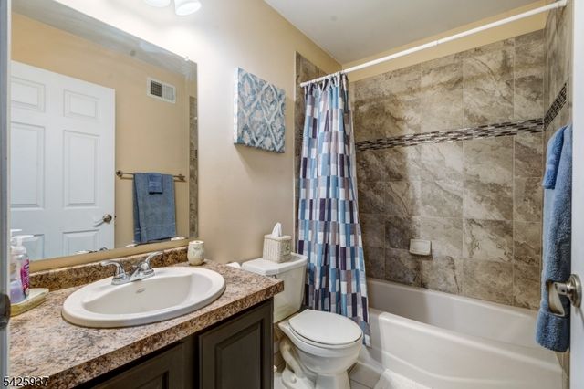 82 Nostrand Rd, Hillsborough Twp., NJ 08844