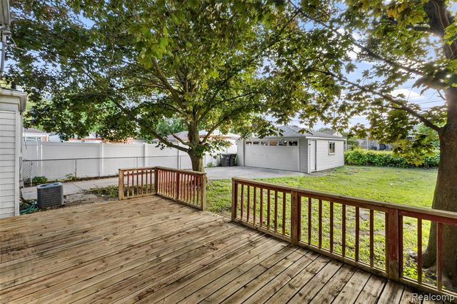 7608 Tulane Street, Taylor, MI 48180