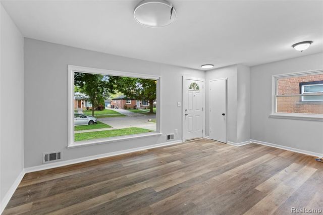 7608 Tulane Street, Taylor, MI 48180