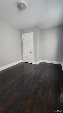 266 Brooks Street 2nd Fl., Bridgeport, CT 06608