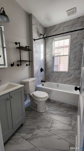 266 Brooks Street 2nd Fl., Bridgeport, CT 06608