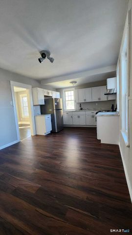 266 Brooks Street 2nd Fl., Bridgeport, CT 06608