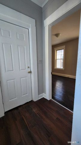266 Brooks Street 2nd Fl., Bridgeport, CT 06608