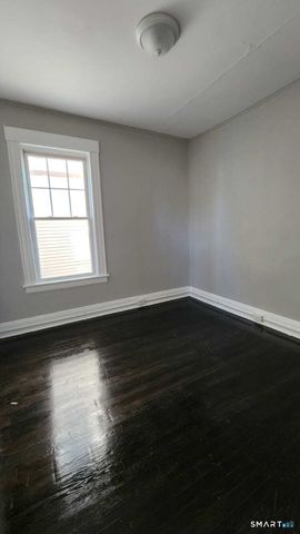 266 Brooks Street 2nd Fl., Bridgeport, CT 06608