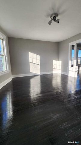 266 Brooks Street 2nd Fl., Bridgeport, CT 06608