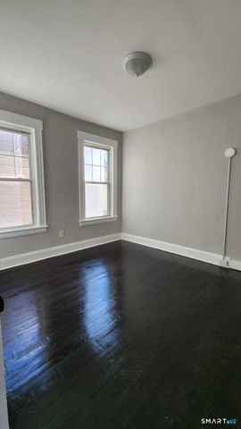 266 Brooks Street 2nd Fl., Bridgeport, CT 06608