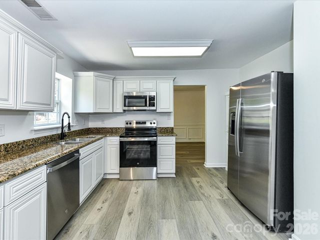 7512 Henderson Park Road, Huntersville, NC 28078