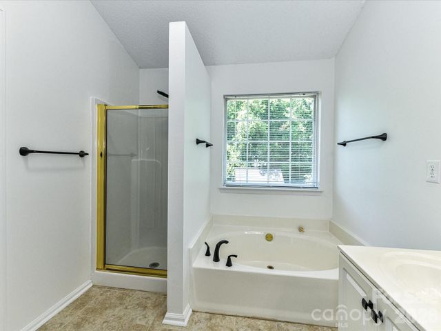 7512 Henderson Park Road, Huntersville, NC 28078