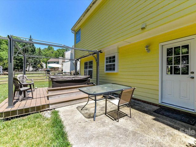 7512 Henderson Park Road, Huntersville, NC 28078
