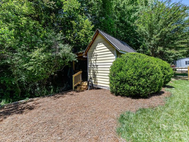 7512 Henderson Park Road, Huntersville, NC 28078