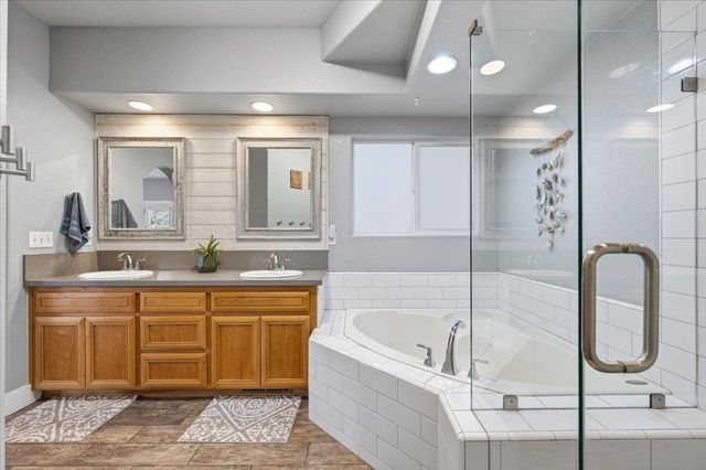 13580 Forest Park Ln, Grass Valley, CA 95945