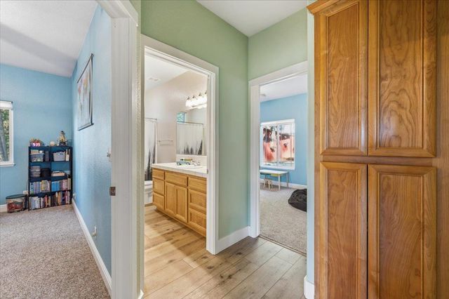 13580 Forest Park Ln, Grass Valley, CA 95945