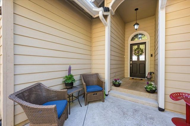 13580 Forest Park Ln, Grass Valley, CA 95945